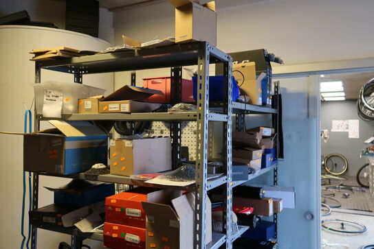 3 stk. lagerreoler uden indhold