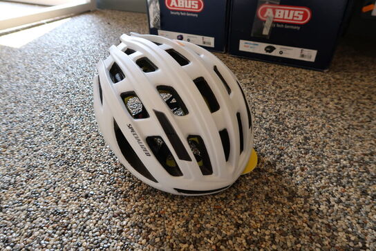 Cykelhjelm SPECIALIZED Propero 3 str: M