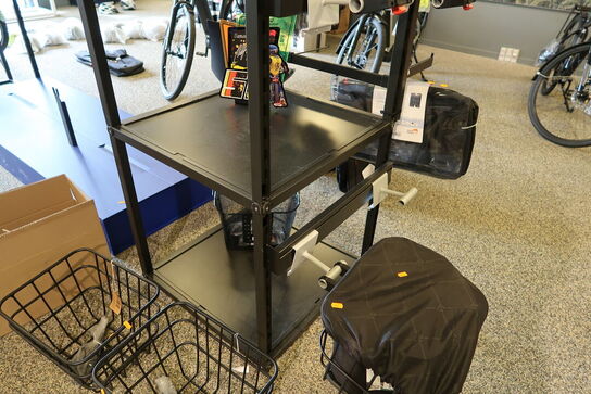 Udstillingspodie uden indhold