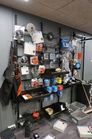 Vægstativ uden indhold