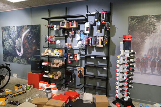 Udstillingspodie uden indhold