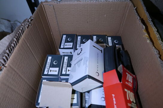 Kasse med div. slanger