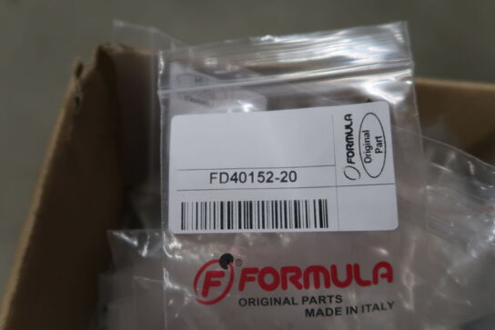 2 stk. kasser med div. Cykeludstyr