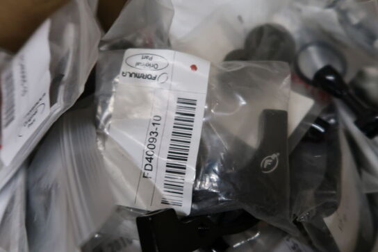 2 stk. kasser med div. Cykeludstyr