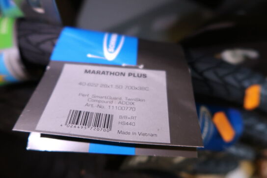 Div. Dæk bl.a. SCHWALBE Marathon Plus 700x38c