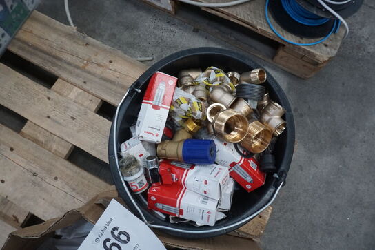 Diverse fittings