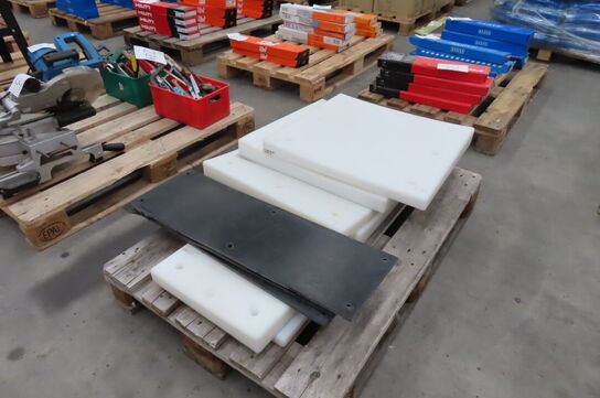 Diverse plastelementer 