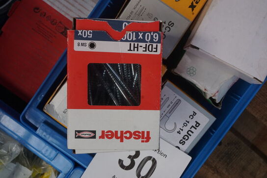 Diverse klips, skruer, bor mv. 