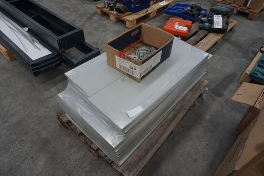 Reolsystem inkl. Hylder