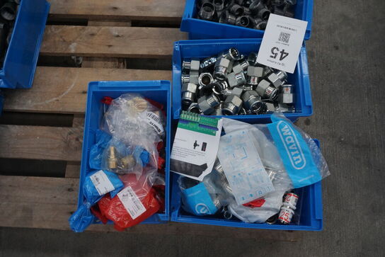 4 spande fittings