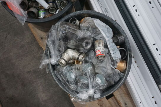 2 spande fittings 
