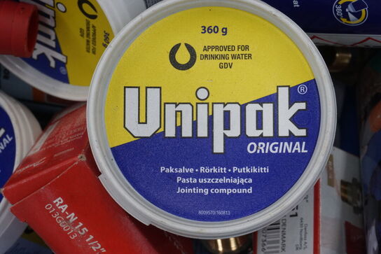 3 kasser med indhold