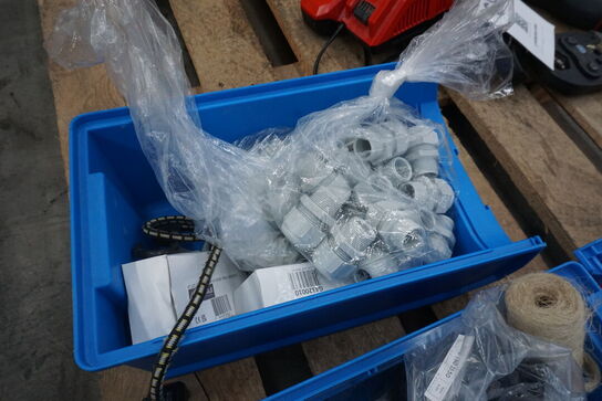 3 kasser med indhold