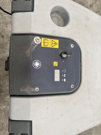 Fejemaskine NILFISK SW 700S