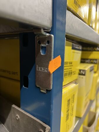 12 sektioner BOSAL lagerreoler (uden indhold!)