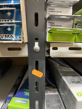 7 sektioner lagerreoler (uden indhold!)