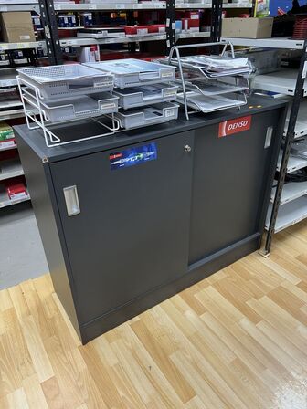 Skab m. skydelåger AJ 120x42x92 cm