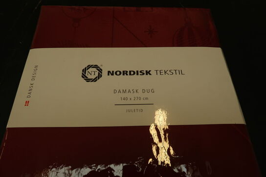 Nordisk Tekstil Juletid damask rød 140x270 cm