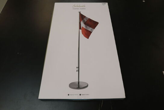 Celebrate Dannebrog gulvflag 165 cm