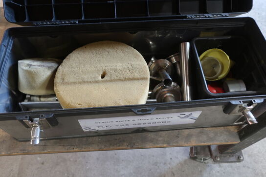 Arbejdsbord inkl. indhold