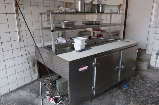 Tøm butikken, alt inventar