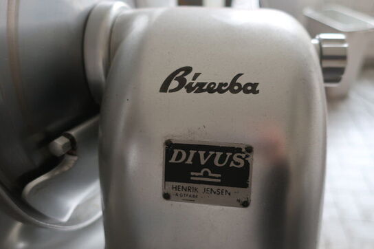 Tøm butikken, alt inventar