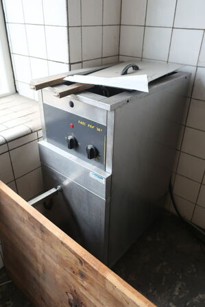 Tøm butikken, alt inventar