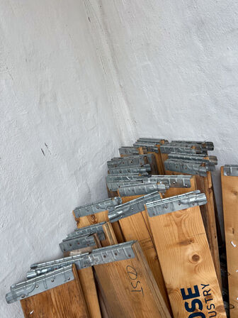 22 pcs. pallet frames for 1/1 eur pallets