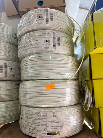 Cables & wires RAMCO & HELUKABEL as well as plastic boxes with lids (see pictures)