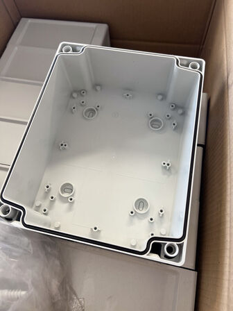 Cables & wires RAMCO & HELUKABEL as well as plastic boxes with lids (see pictures)