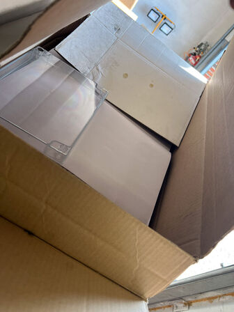 Cables & wires RAMCO & HELUKABEL as well as plastic boxes with lids (see pictures)