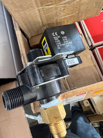 Messingfittings, PETTINAROLI reguleringsventiler, DANFOSS m.v.