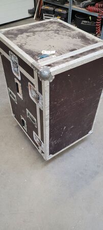 Afviklingsskab Lyd. Numark CDN-34 Dual CD Player. Yamaha MG16/6fx