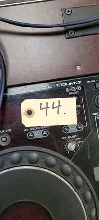 DJ-pult. 2 stk Pioneer CDJ-1000MK3. pioneer Mixer DJM-600