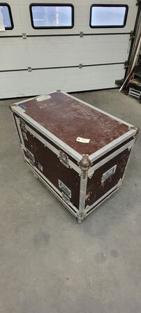 Afviklingsskab Lyd. Denon DN-1800f Dual CD Player. Yamaha MG166cx. TC Electronic C400XL.  2 stk Equalizer og diverse forkabling