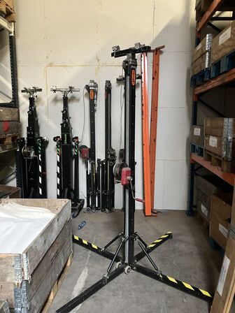 Doughty Towerstativ – ca 6 meter højt