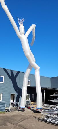 Flyguy 18m Hvid m/2 stk blæsere