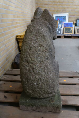 ERIK HEIDE "Hunden" Stenskulptur 1968-69