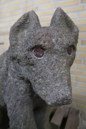 ERIK HEIDE "Hunden" Stenskulptur 1968-69