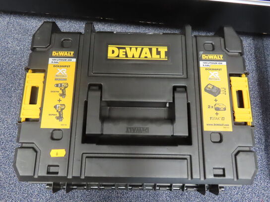 2 stk. DEWALT boremaskiner