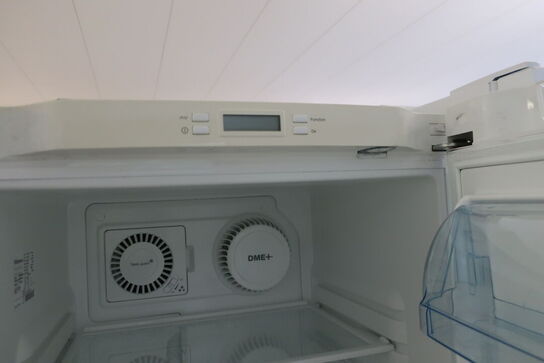 Køleskab ELECTROLUX ERE38405W