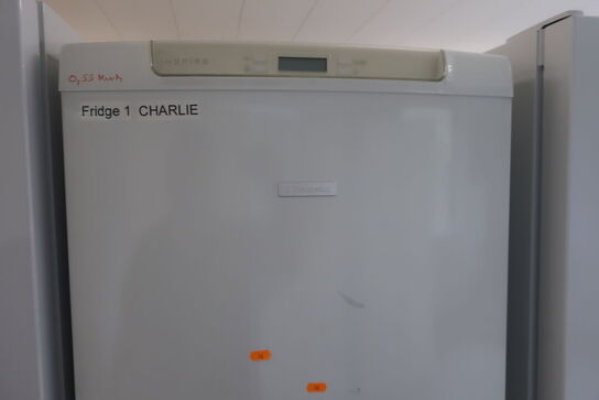 Køleskab ELECTROLUX ERE38405W