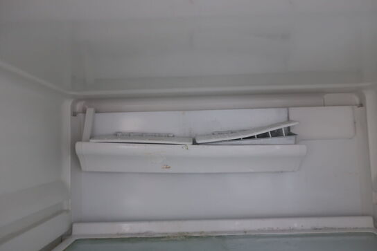 Køleskab ELECTROLUX ER8817C