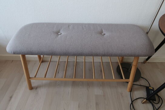 Bænk, Bord & lampe 