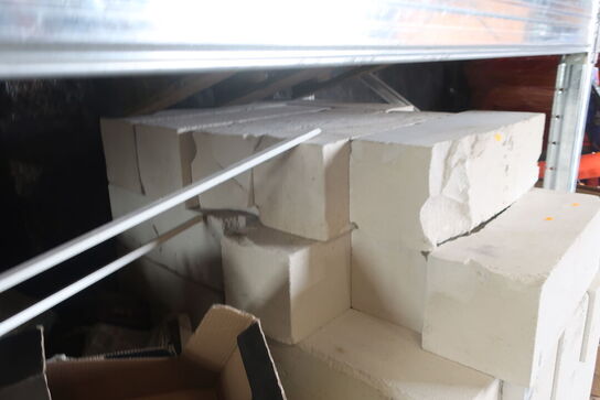 Ca. 30 blokke letbeton