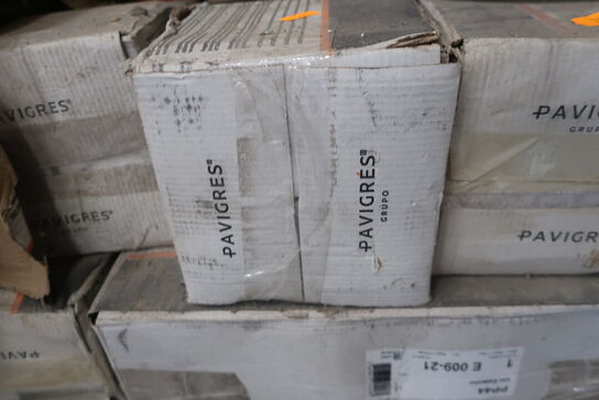 1 pll. fliser PAVIGRES PP44 Uni Estanho 147x147x6 mm