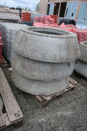 Brøndmateriel beton & stål (se billeder)