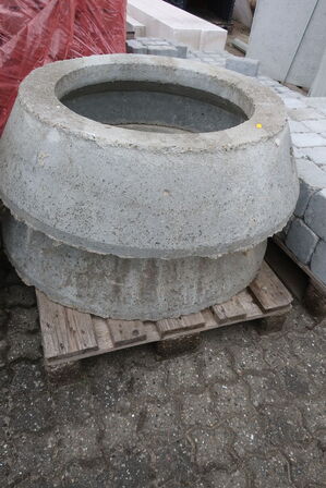 Brøndmateriel beton & stål (se billeder)