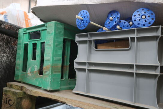 1 pll. blandet materiel til bl.a. facadepuds m.v.