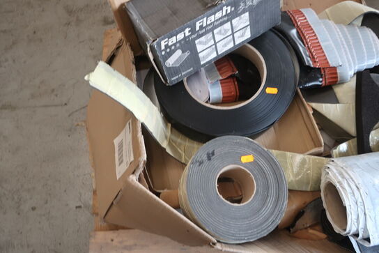 Div. tagmateriel (se billeder)